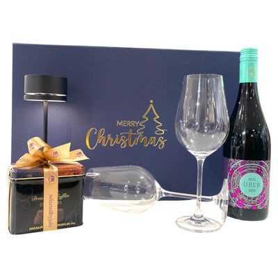 Merry Christmas Geschenkbox - „Herz über Kopf Rotwein trifft schwedische Trüffel in Monza“ - selectedbyjule - Geschenke