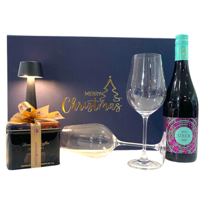 Merry Christmas Geschenkbox - „Herz über Kopf Rotwein trifft schwedische Trüffel mit Sompex Mono“ - selectedbyjule - Geschenke