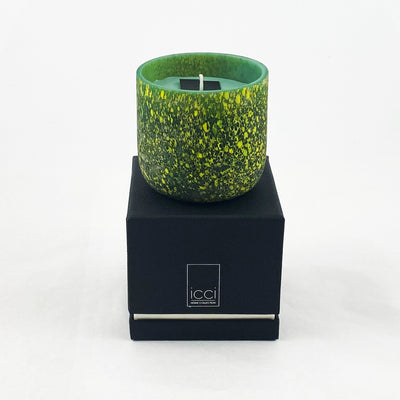 Kopie von Duftkerze von icci - in grüner Glas Vase matt 9x9 cm - selectedbyjule - Duft Kerze